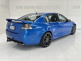 2010 Holden Commodore - Thumbnail