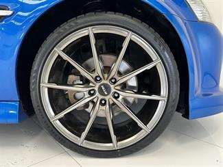 2010 Holden Commodore - Thumbnail