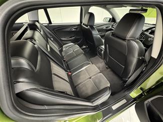 2015 Holden Commodore - Thumbnail