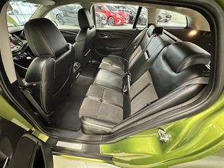 2015 Holden Commodore - Thumbnail