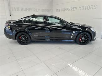 2016 Holden Commodore - Thumbnail