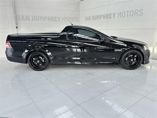 2012 Holden Commodore - Thumbnail