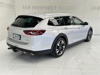 2018 Holden Commodore - Thumbnail