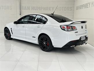 2017 Holden Commodore - Thumbnail