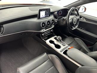 2020 Kia Stinger - Thumbnail