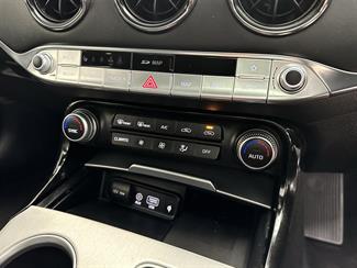 2020 Kia Stinger - Thumbnail