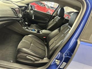 2016 Holden Commodore - Thumbnail