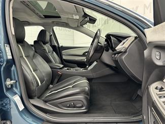 2013 Holden Commodore - Thumbnail