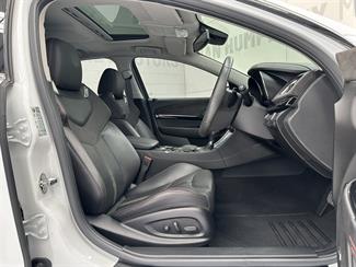 2017 Holden Commodore - Thumbnail