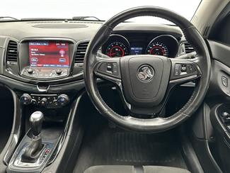 2017 Holden Commodore - Thumbnail