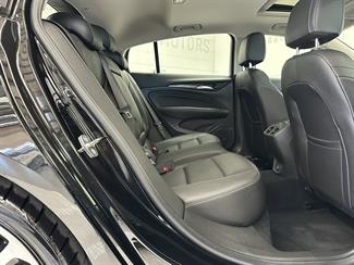 2019 Holden Commodore - Thumbnail