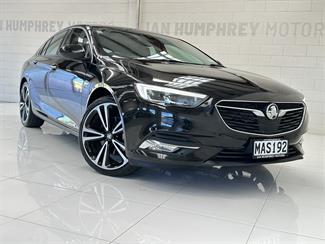 2019 Holden Commodore - Thumbnail