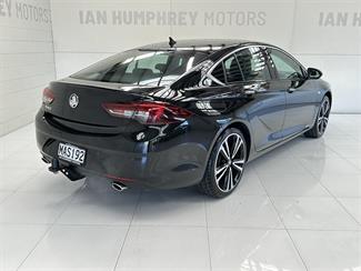 2019 Holden Commodore - Thumbnail