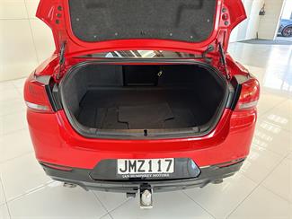 2015 Holden Commodore - Thumbnail