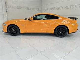 2019 Ford Mustang - Thumbnail