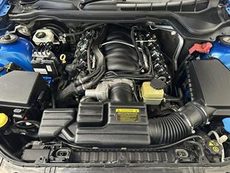 2010 Holden Commodore - Thumbnail
