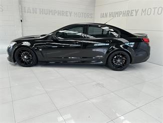 2016 Holden Commodore - Thumbnail