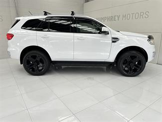 2018 Ford Everest - Thumbnail