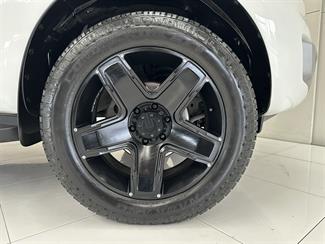 2018 Ford Everest - Thumbnail