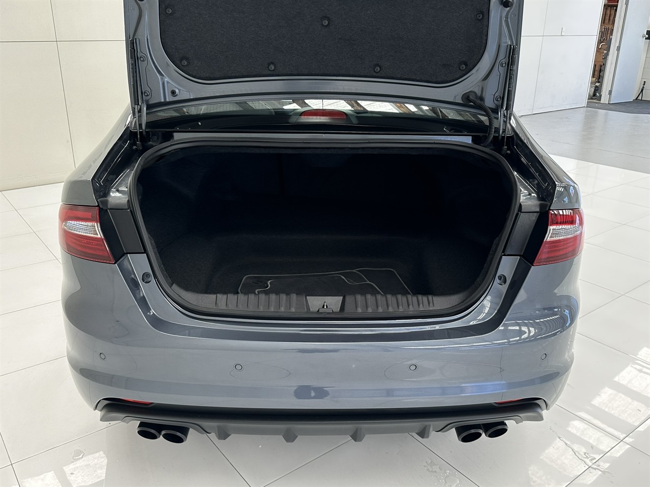 2016 Ford Falcon