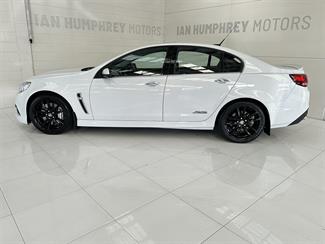 2013 Holden Commodore - Thumbnail