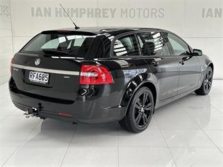 2017 Holden Commodore - Thumbnail