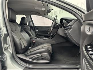 2016 Holden Commodore - Thumbnail