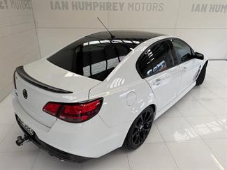 2016 Holden Commodore - Thumbnail
